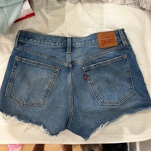 Vintage Levi’s Shorts Size 28 waist.